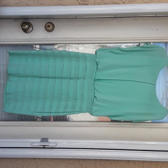 Cloths - Picture 2 of 2